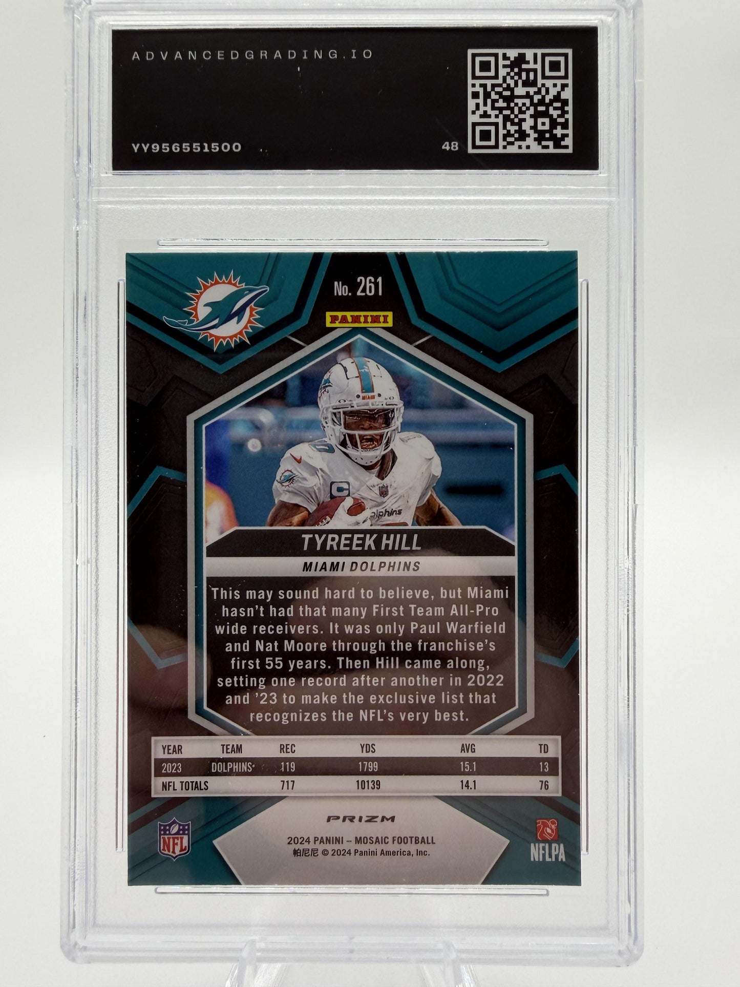 2024 Panini Mosaic Tyreek Hill Reactive Yellow #261 National Pride AG 10 Card