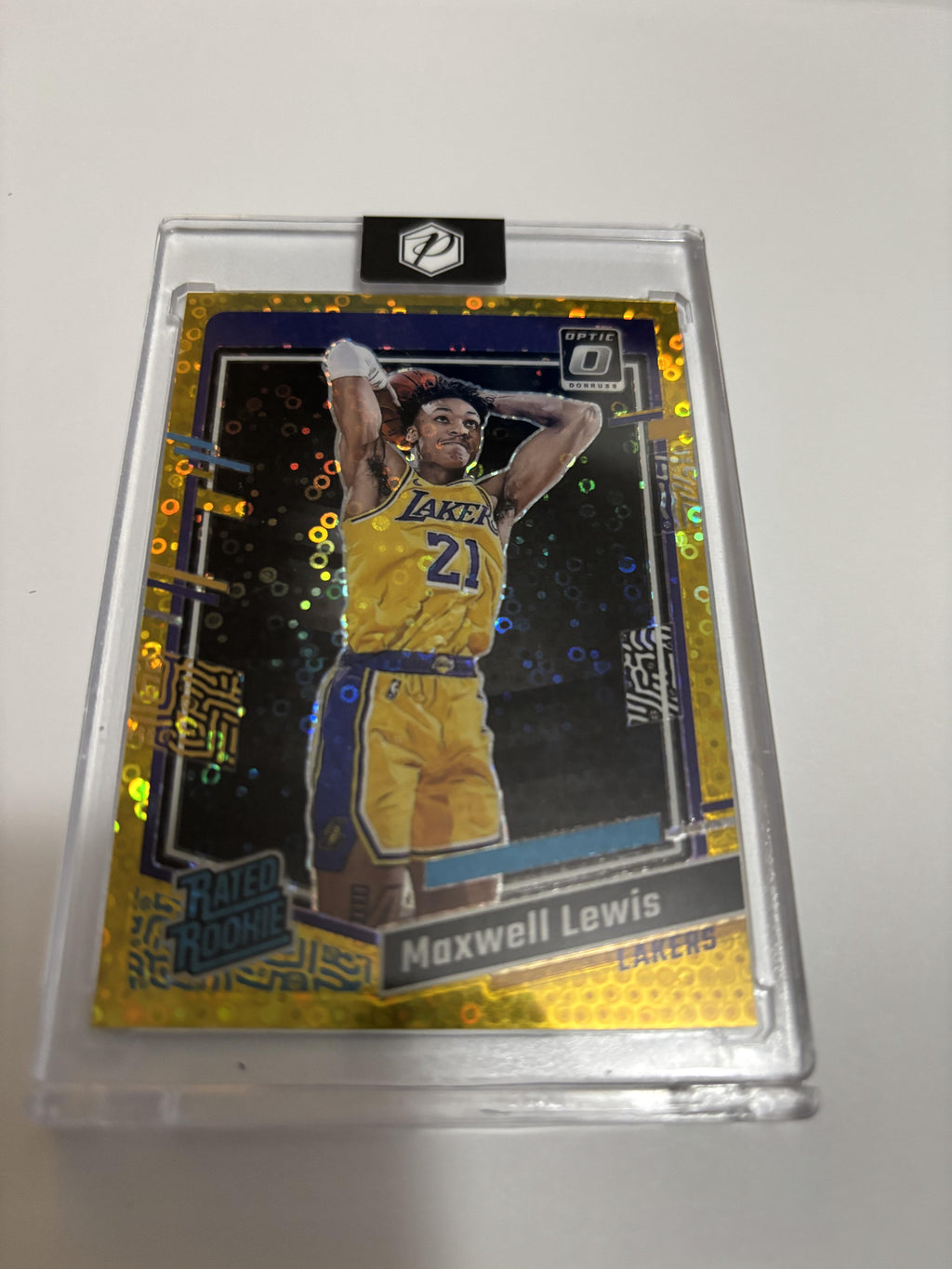 2023-24 Panini Donruss Optic Maxwell Lewis Gold Prizm RC /10 #211 Lakers Rookie