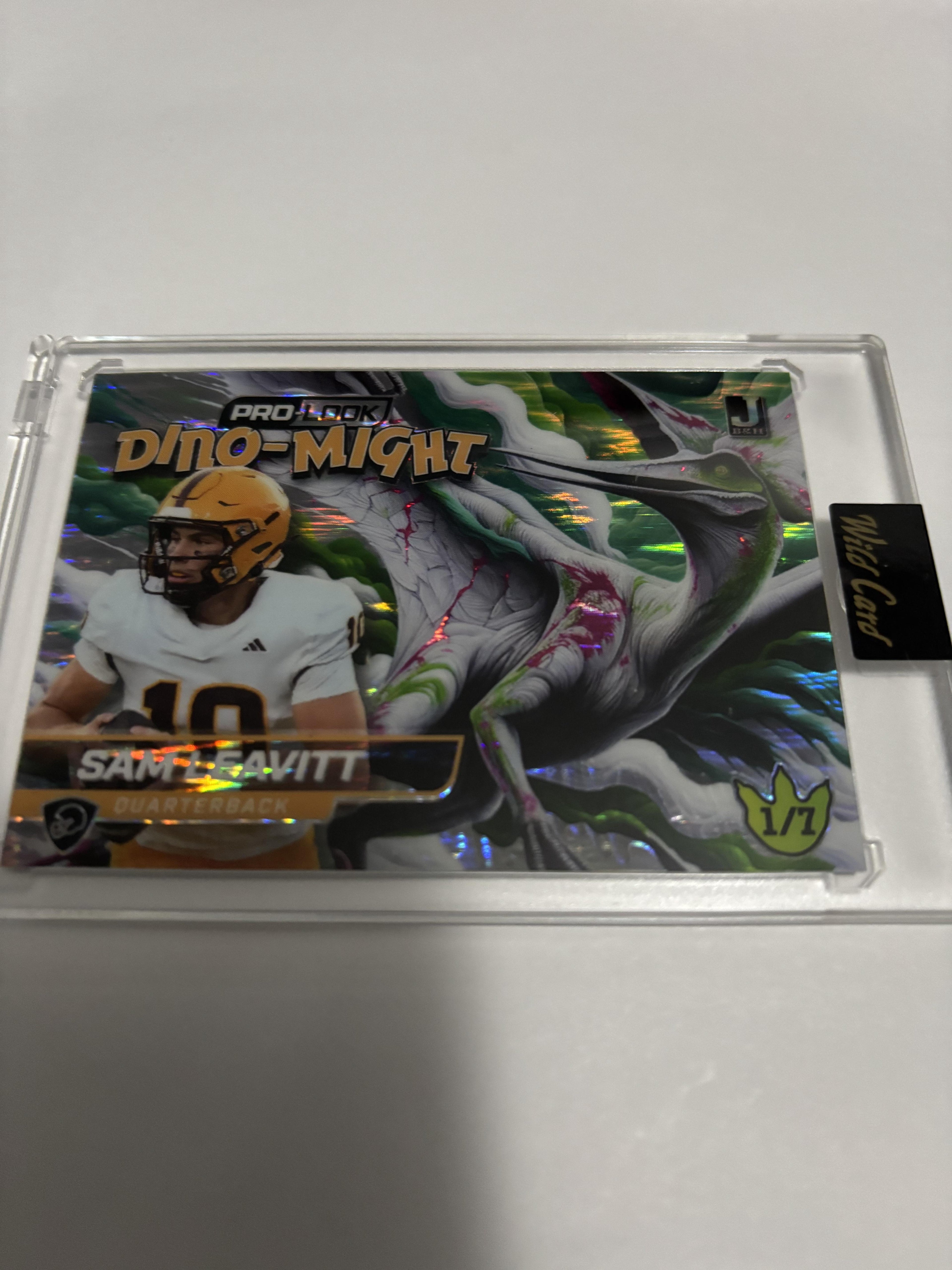 2025 Wild Card Alumination Dino-Might Sam Leavitt Green Foil /7 SP Pterodactyl