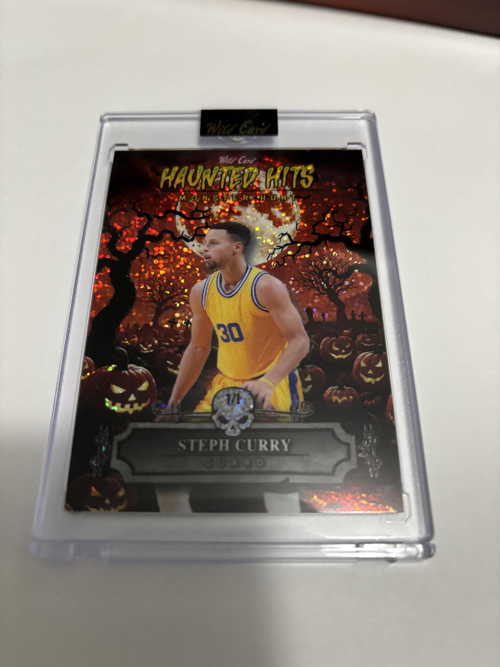 2025 Wild Card Haunted Hits Steph Curry Monster Hunt Red Sparkle 1/1 Case Hit