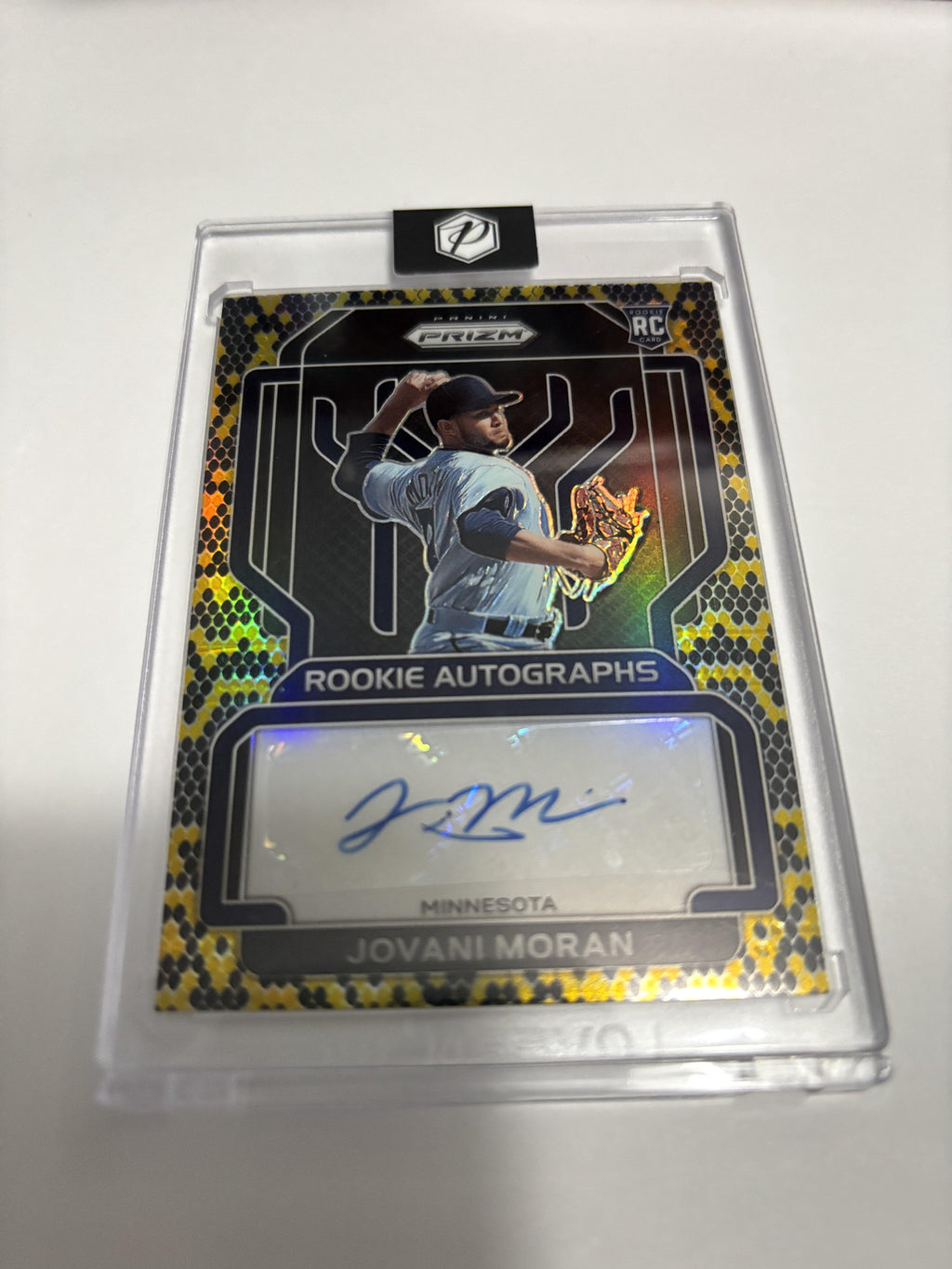 2022 Panini Prizm Jovani Moran Rookie Auto Snake Skin Prizm /35 Rare RC #RA-JI