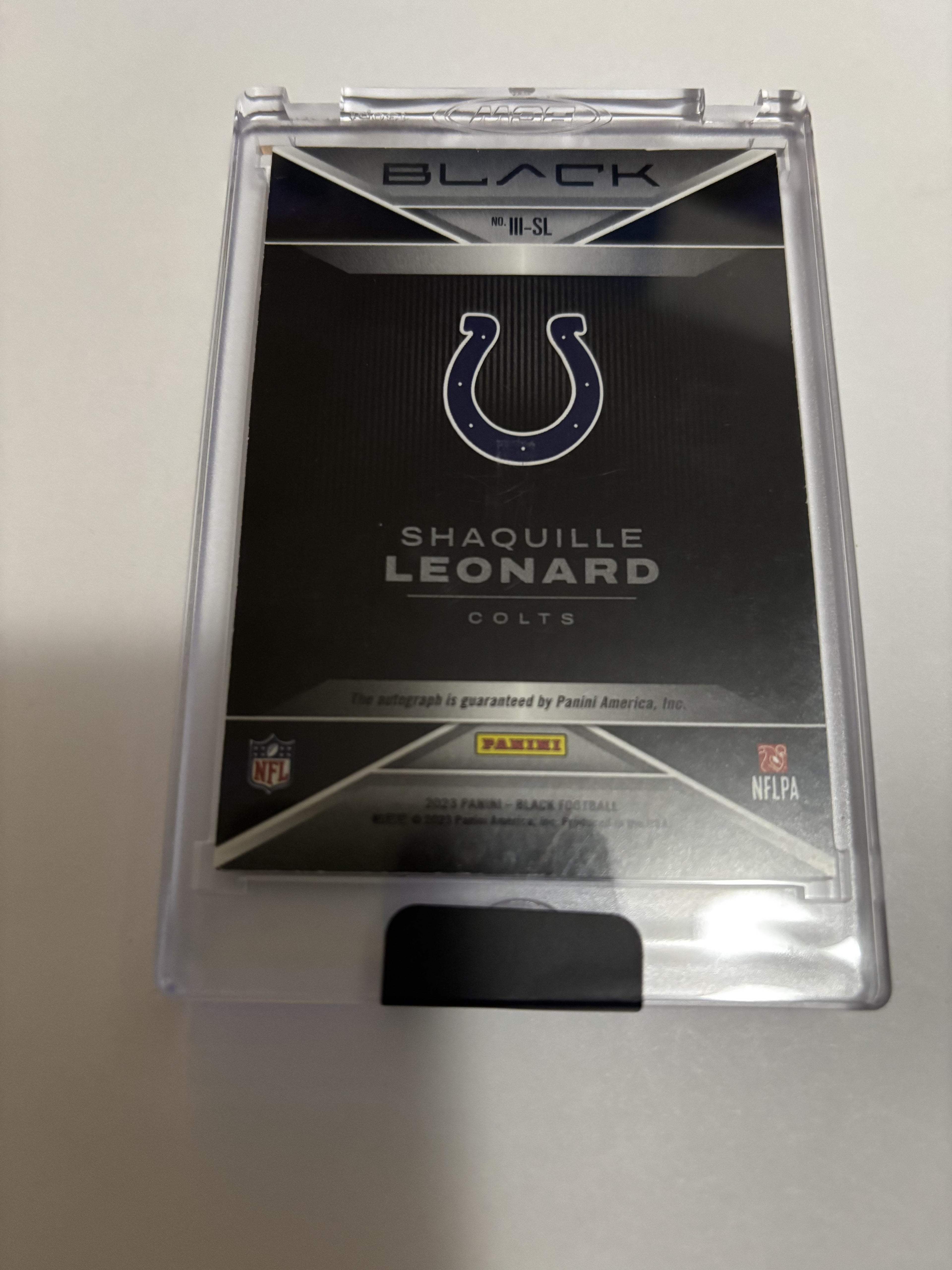 2023 Panini Black Shaquille Leonard Shadowbox Auto 4/5 Colts Gold Parallel