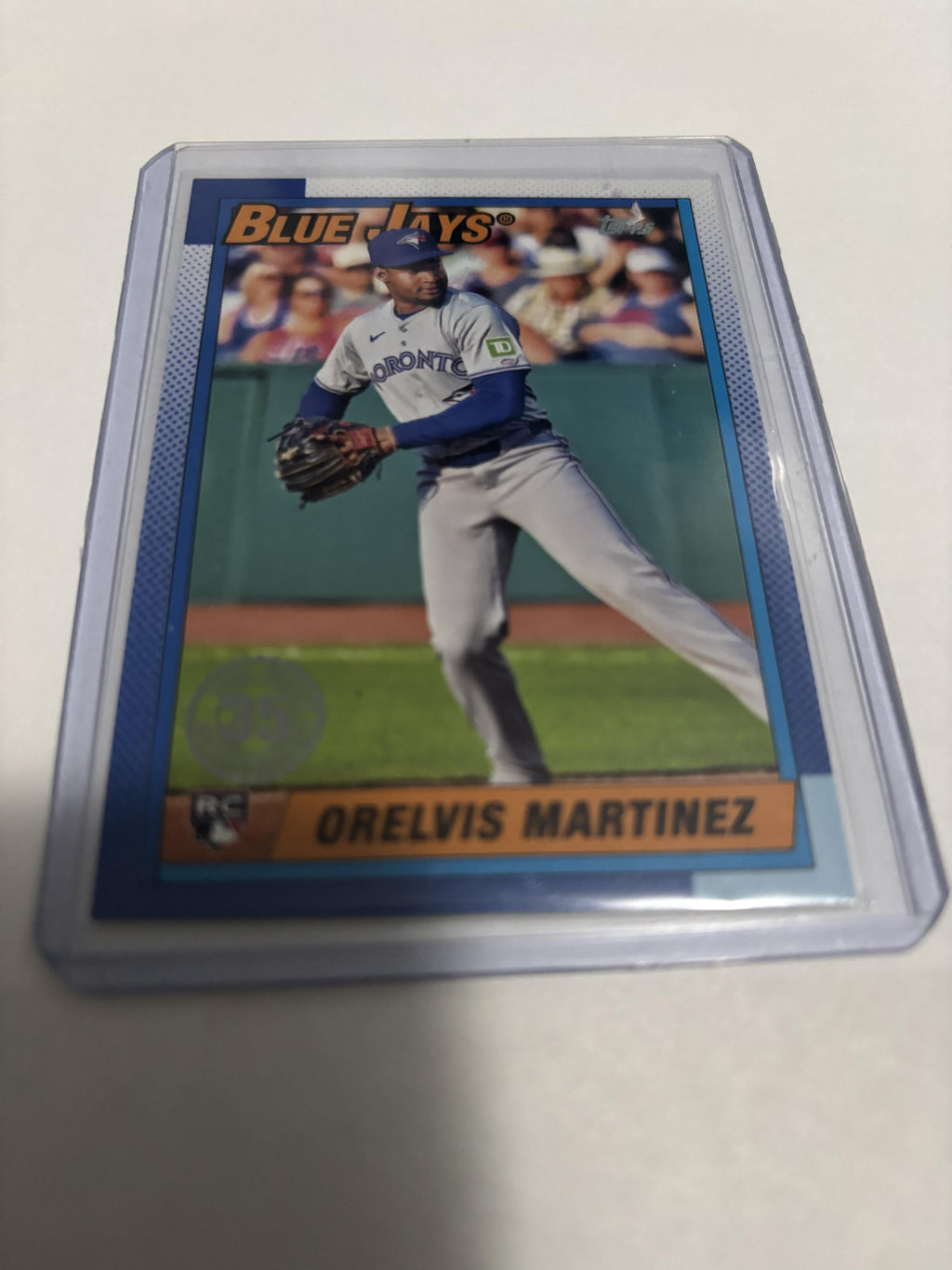 2025 Topps Orelvis Martinez 35th Anniversary 1990 Design Rookie RC Blue Jays