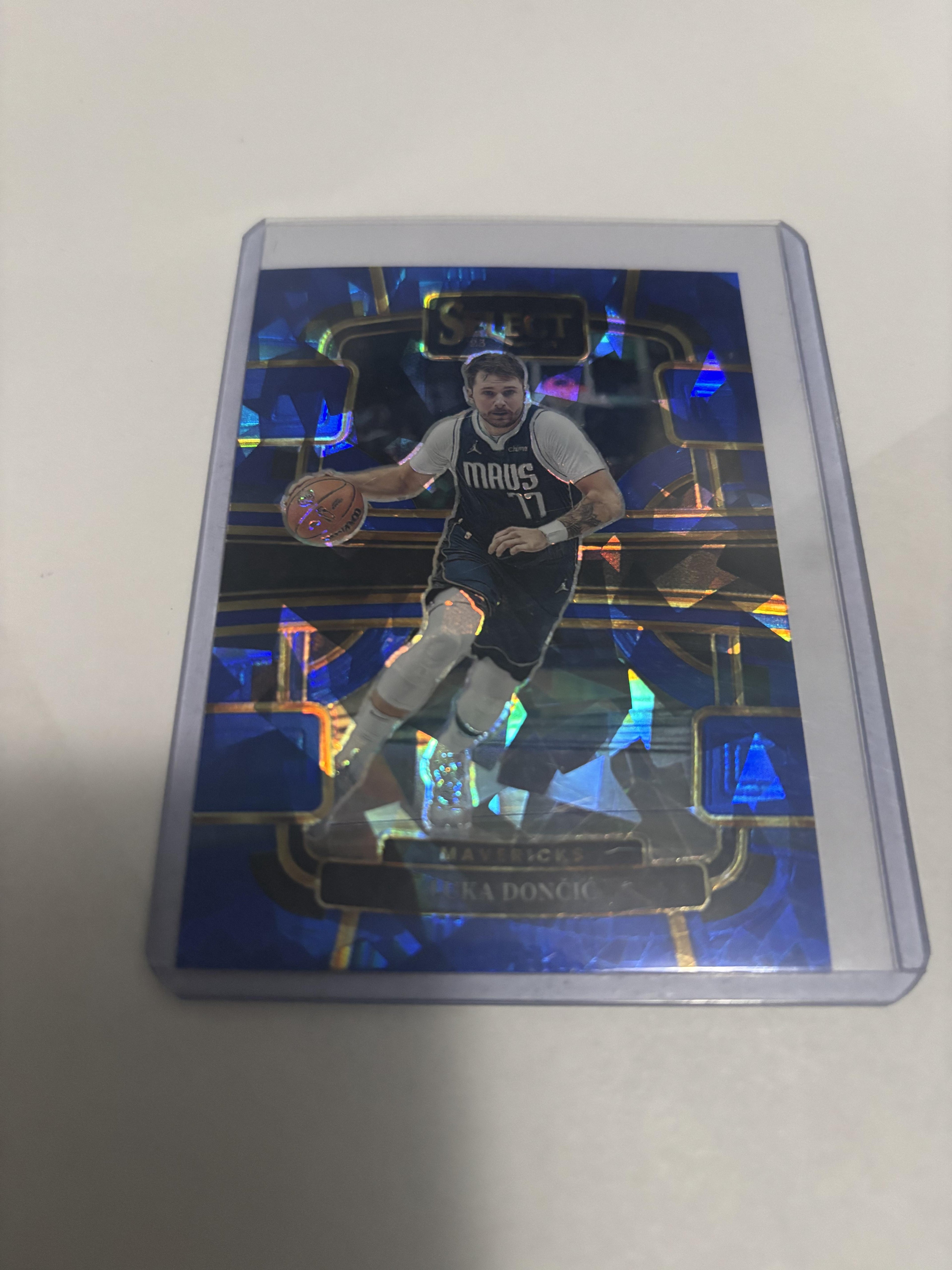 2023-24 Panini Select Luka Doncic Blue Prizm Concourse #51 Mavericks