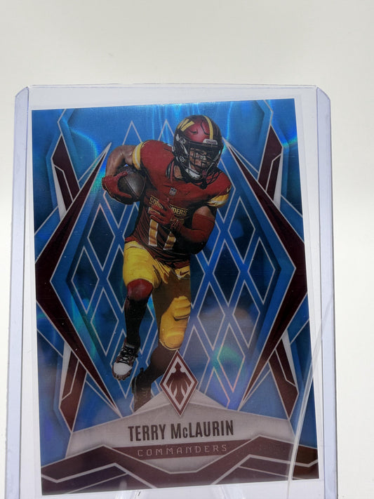 2025 Panini Phoenix Terry McLaurin Blue Diamond Prizm Card /325 Commanders #57