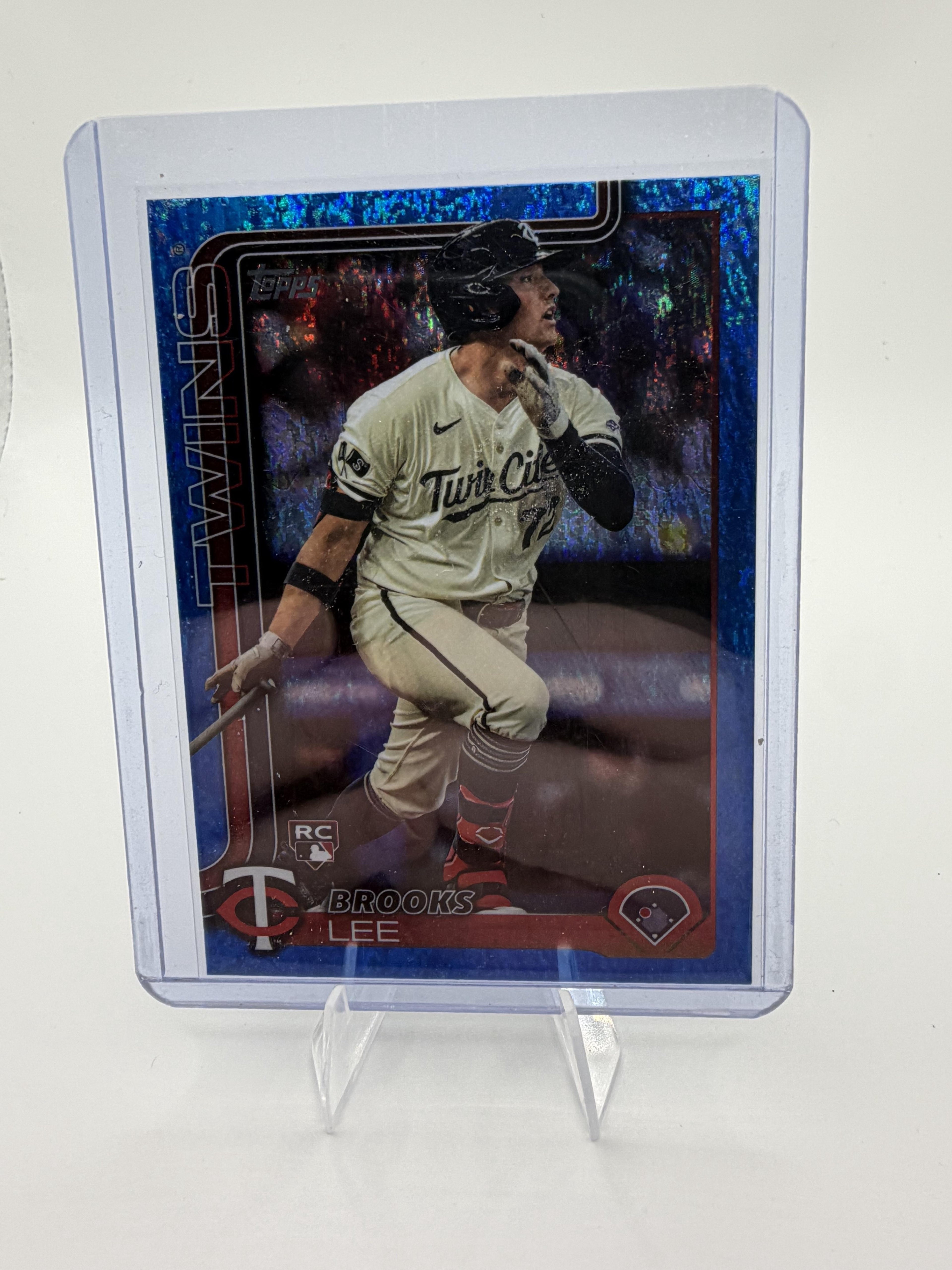 2025 Topps Brooks Lee BLUE HOLO FOIL #317 Twins Rookie RC SER /150