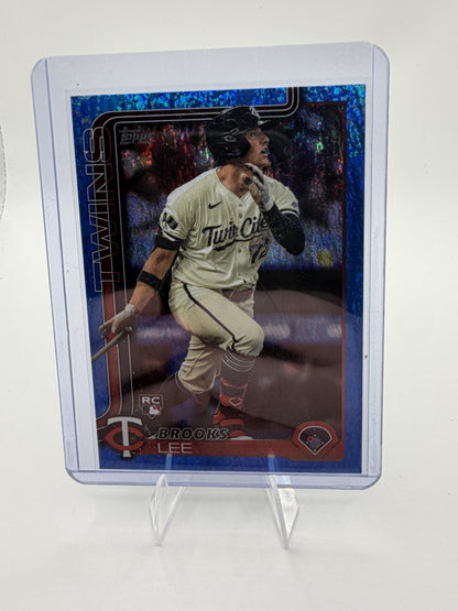 2025 Topps Brooks Lee BLUE HOLO FOIL #317 Twins Rookie RC SER /150