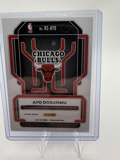 2021-22 Panini Prizm Ayo Dosunmu Blue Wave Rookie Auto Card #RS-AYO Bulls RC