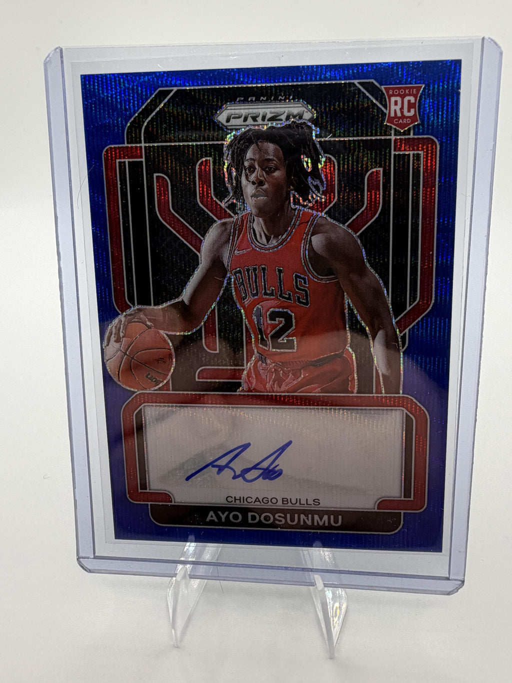 2021-22 Panini Prizm Ayo Dosunmu Blue Wave Rookie Auto Card #RS-AYO Bulls RC