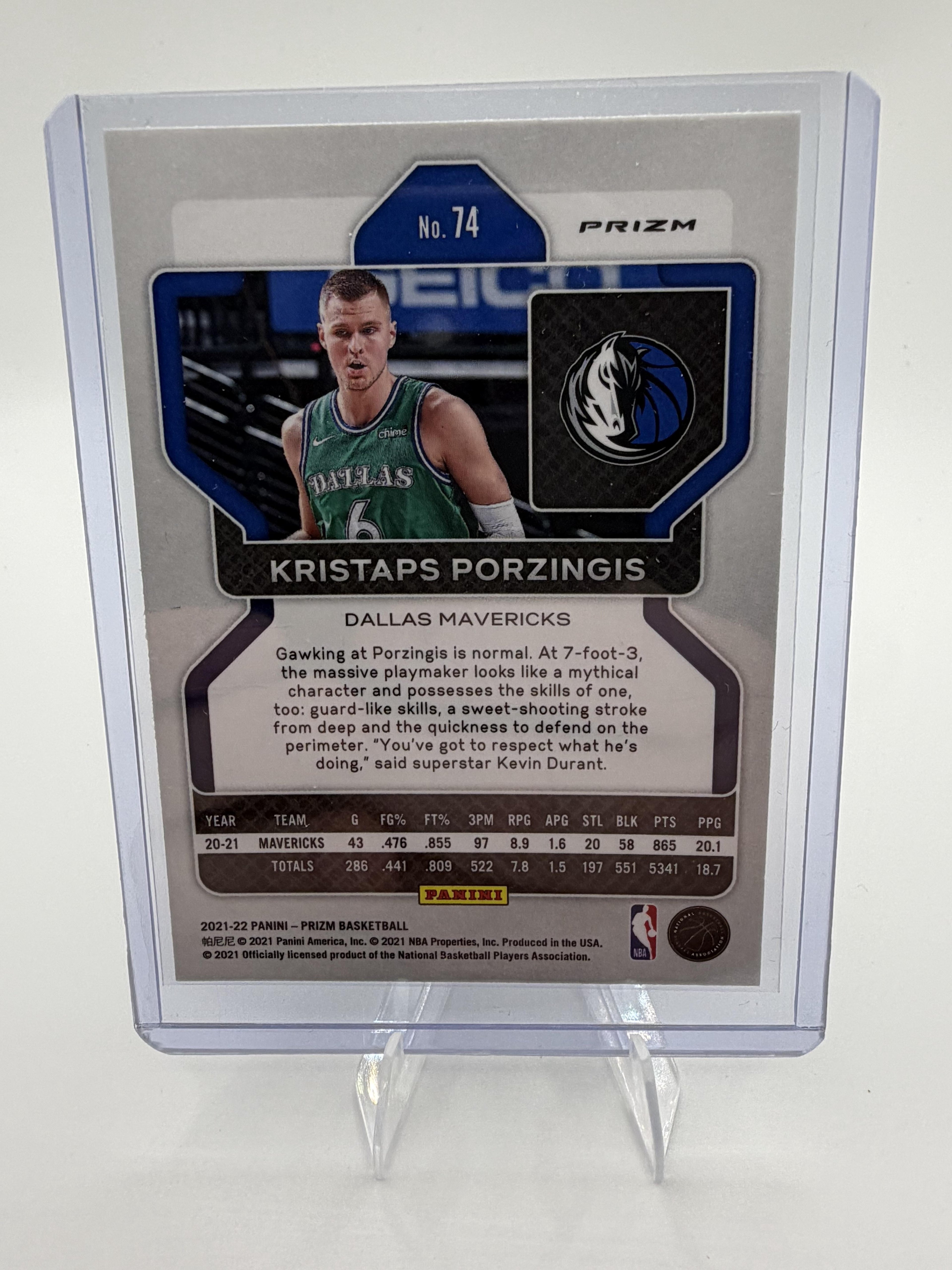 2021-22 Panini Prizm Kristaps Porzingis Blue Wave Prizm Card #74 Tmall Asia