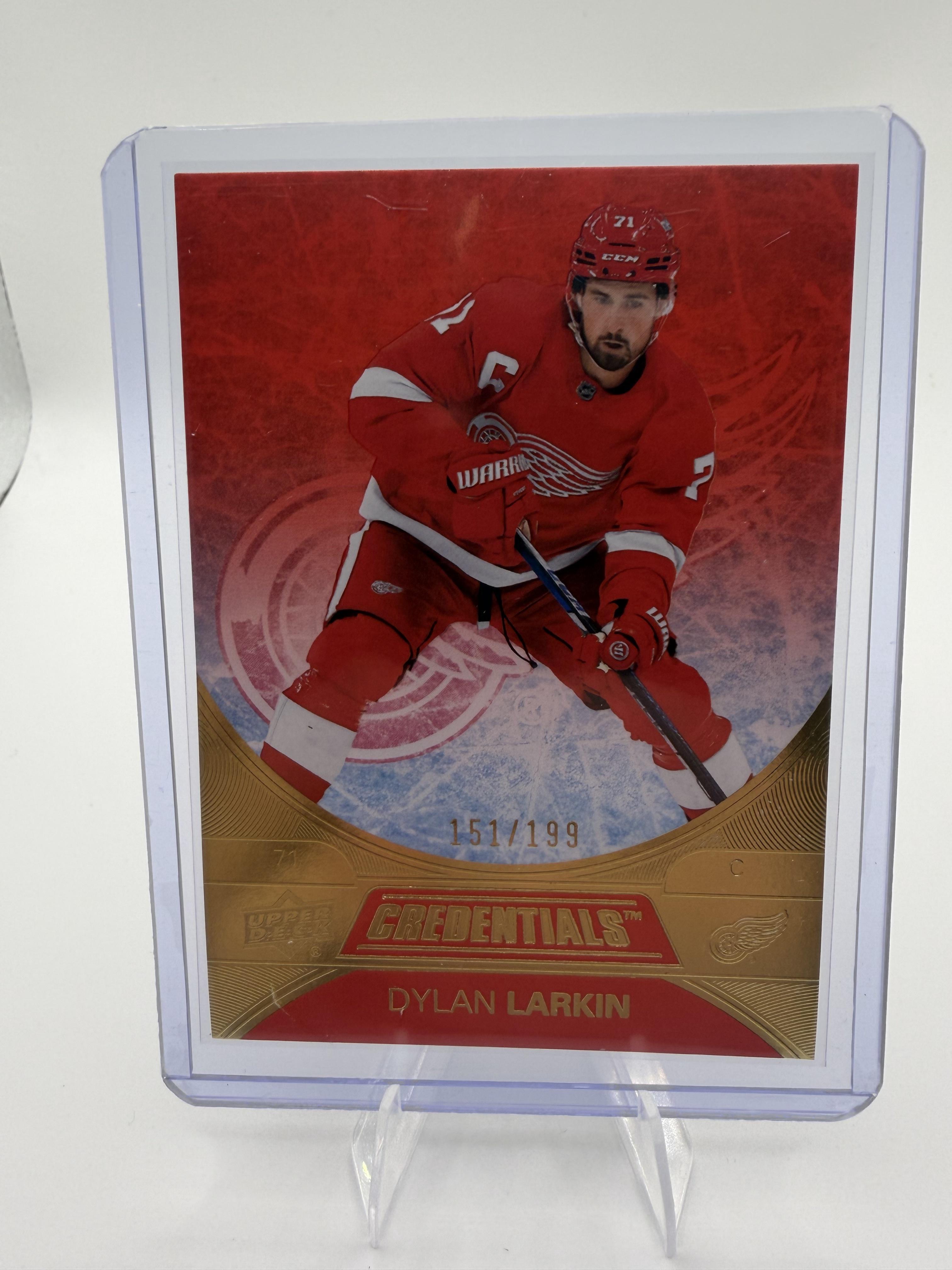 2021 Upper Deck Credentials Dylan Larkin Gold Parallel #151/199 Red Wings Card