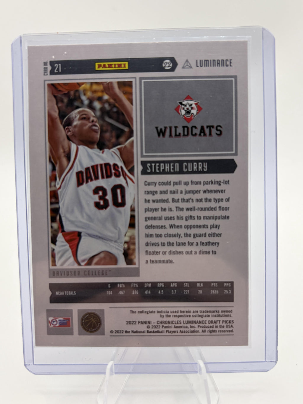 2022 Panini Chronicles Stephen Curry Luminance Insert Card #21 Davidson