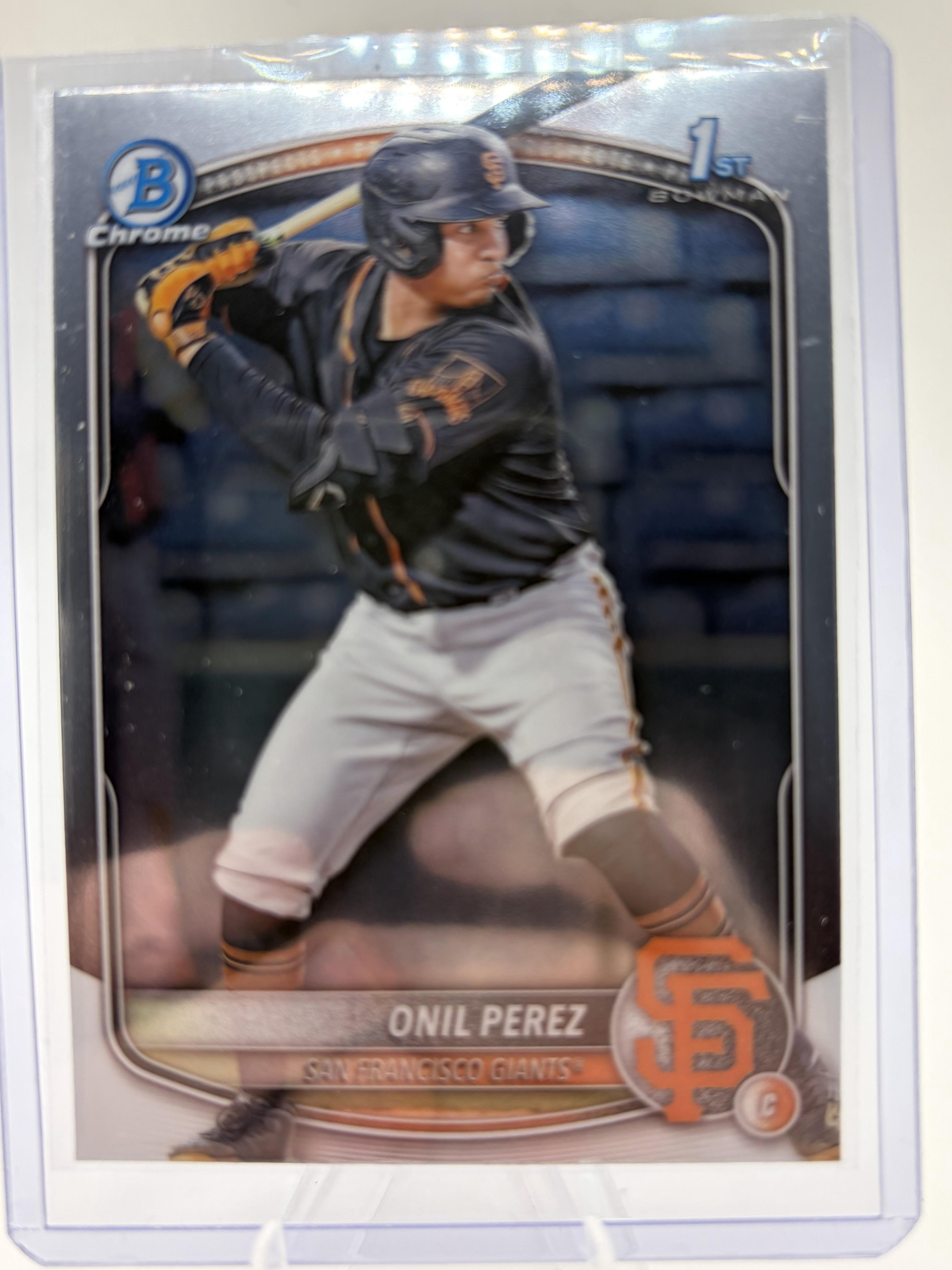 2025 Bowman Chrome Onil Perez 1st Bowman Prospect RC Card #BCP-134 Giants