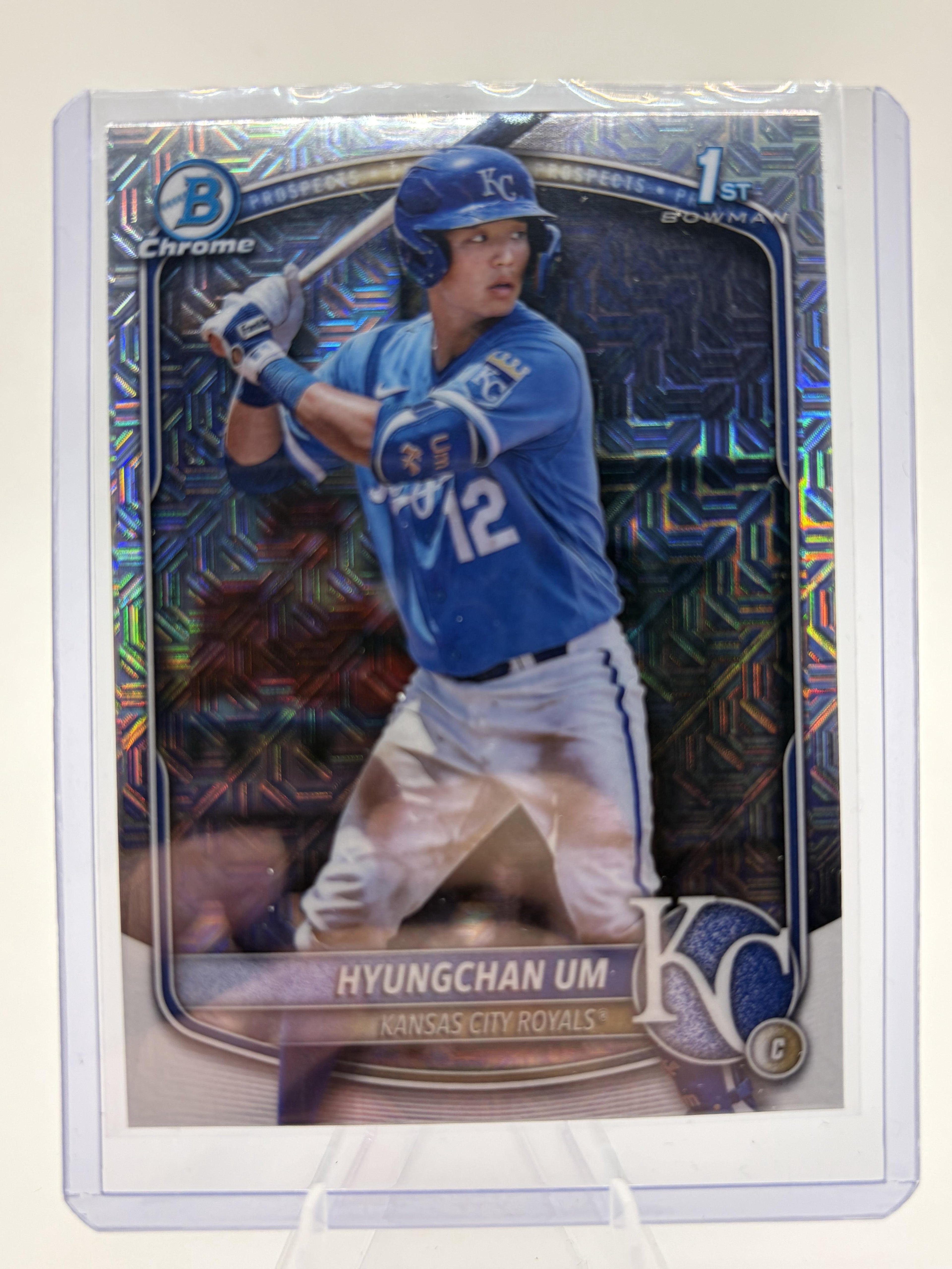 2025 Bowman Chrome Hyungchan Um 1st Bowman Mojo Refractor Card BCP-119 Royals