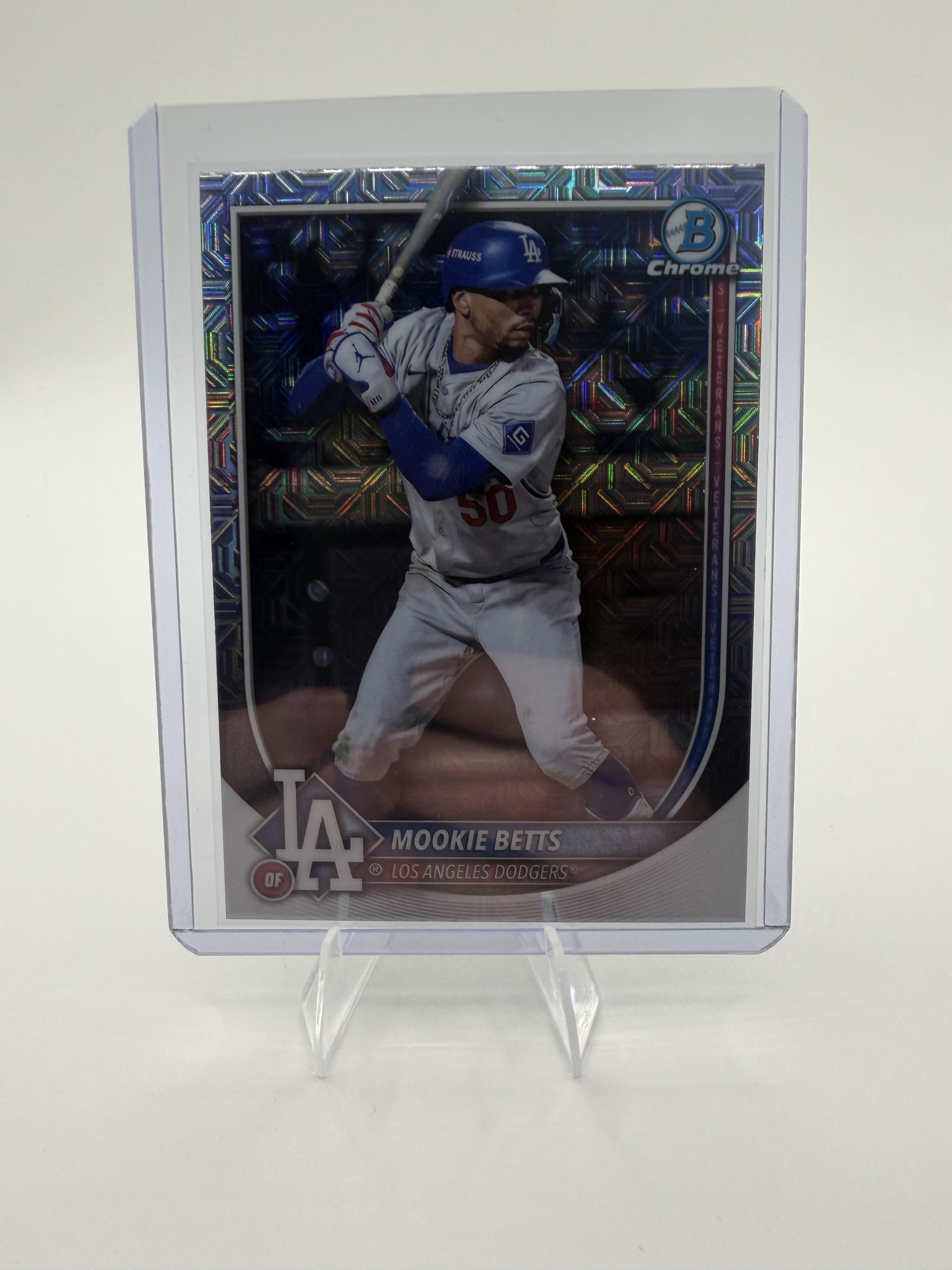 2025 Bowman Chrome Mookie Betts Mojo Refractor Card #16 Los Angeles Dodgers