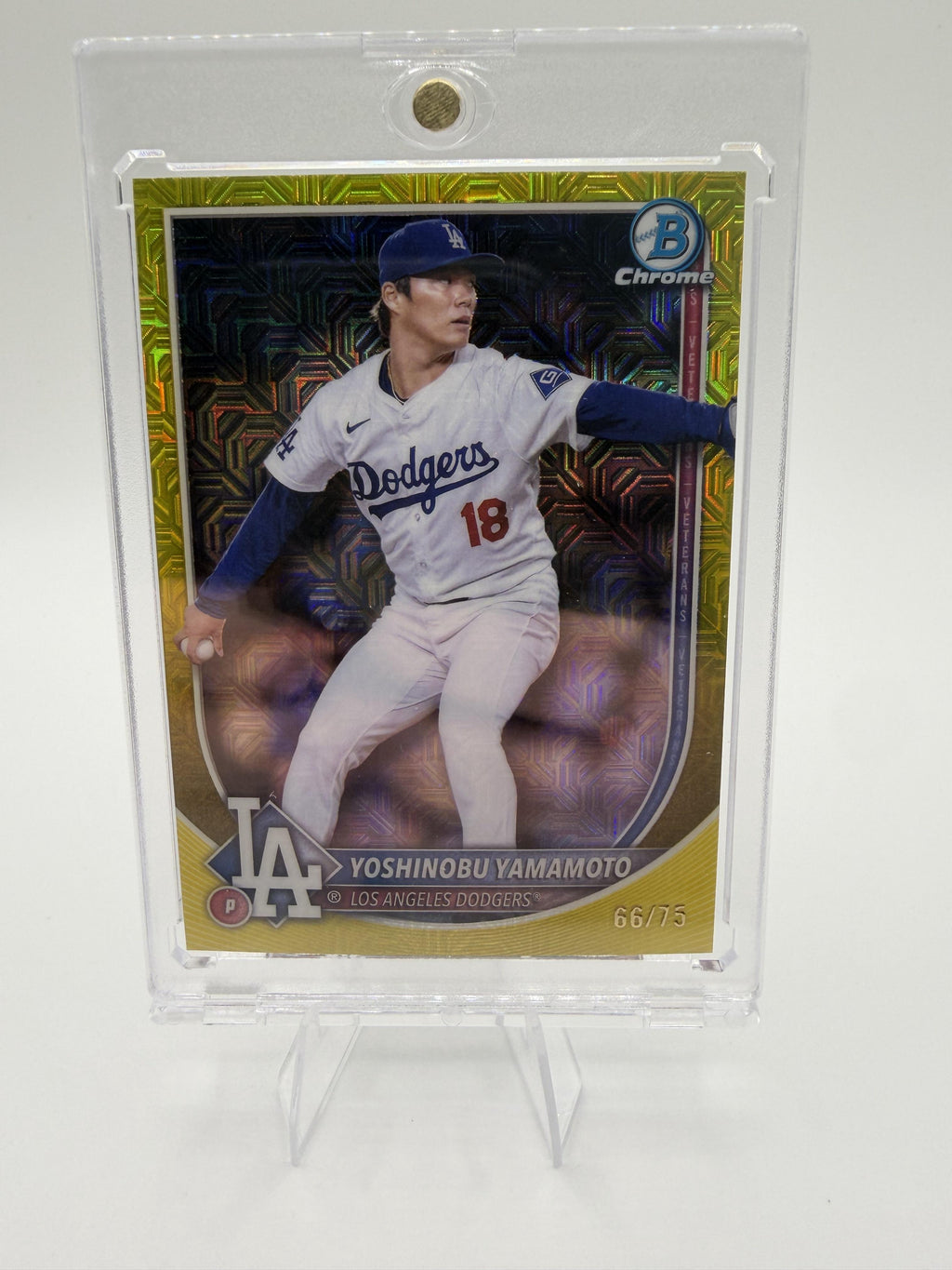 2025 Bowman Chrome Yoshinobu Yamamoto GOLD Mojo Refractor CARD /75 #18