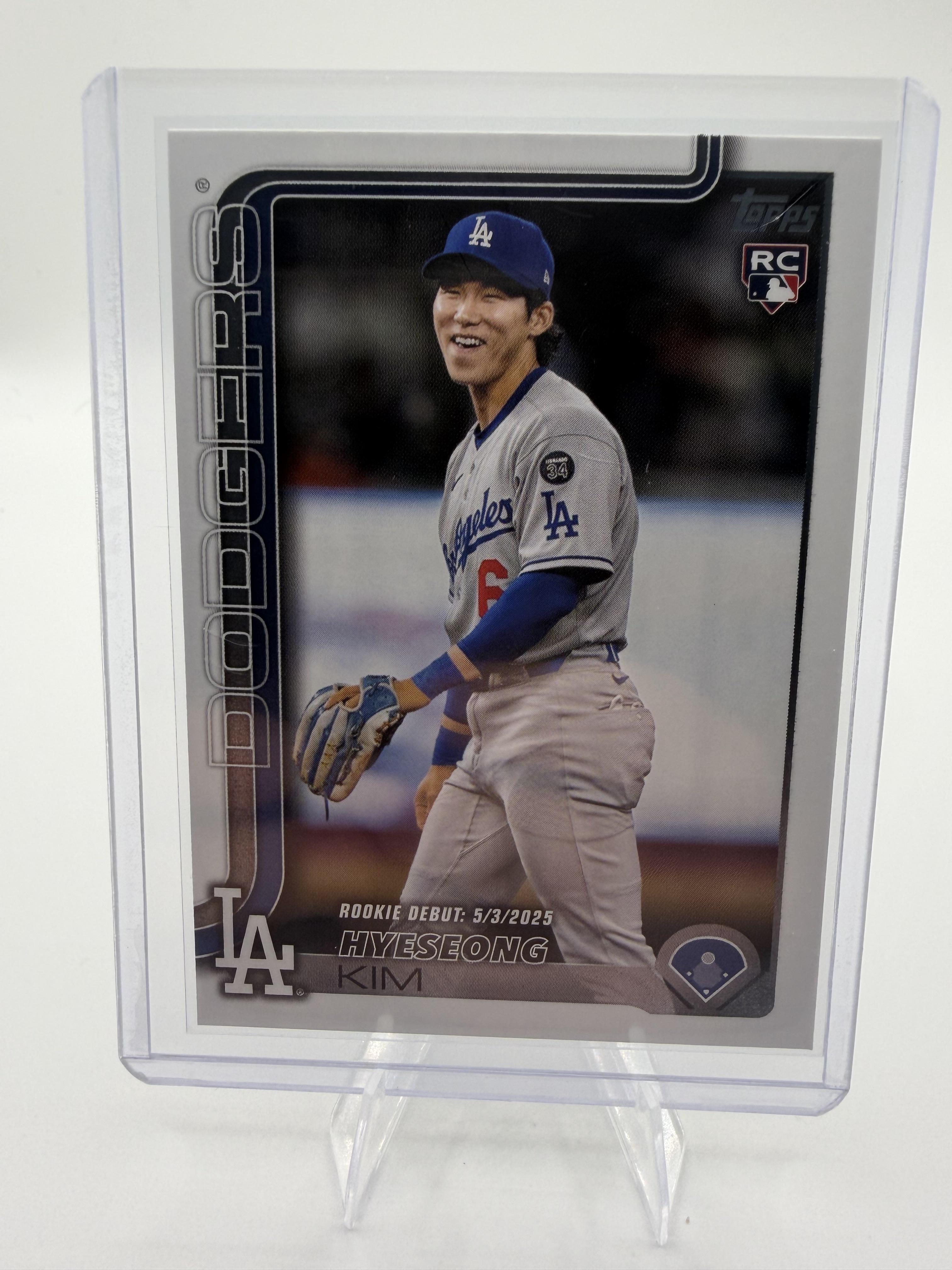 2025 Topps Update Hyeseong Kim RC #US312 Rookie Debut Dodgers Baseball Card