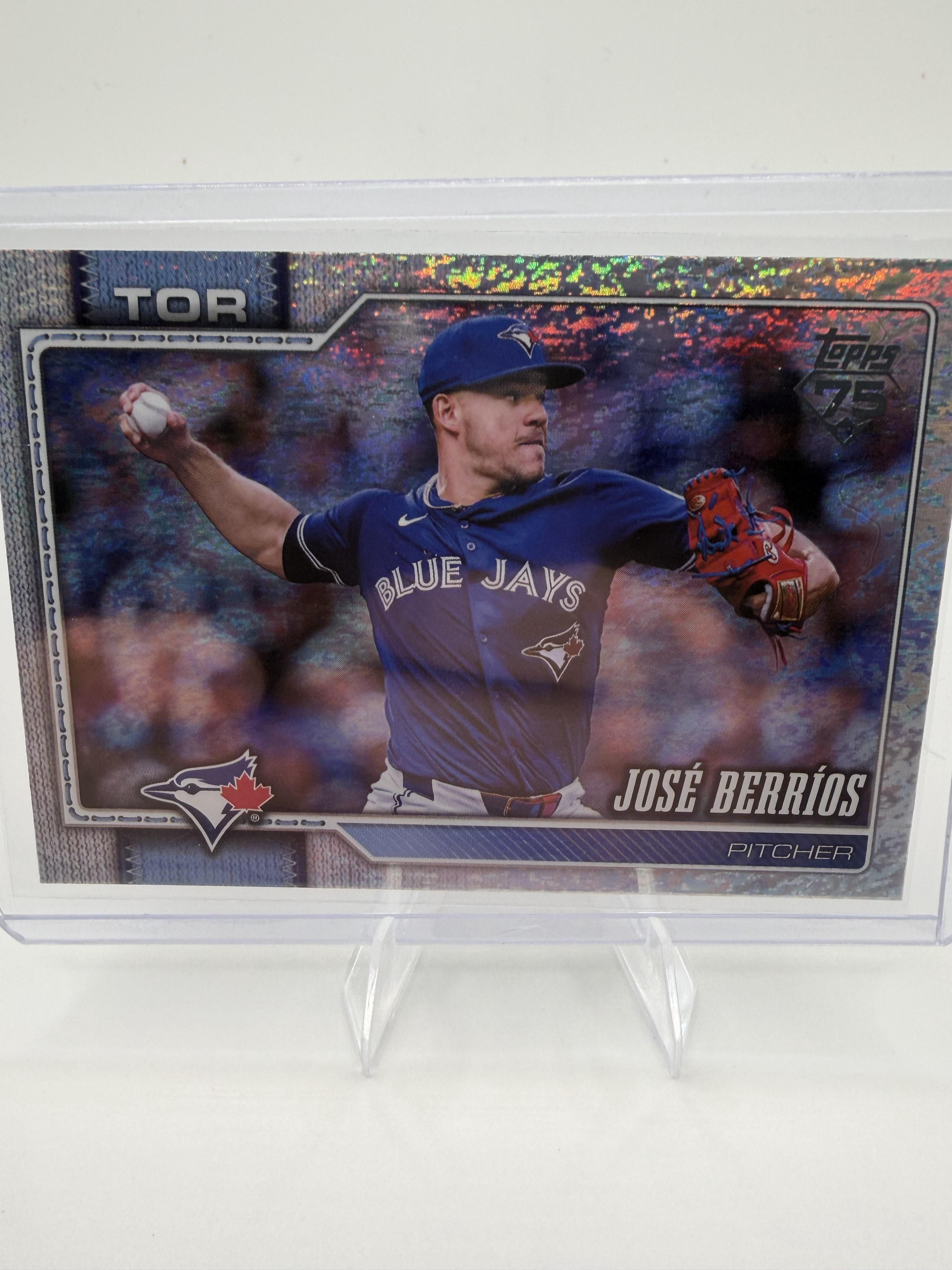 2026 Topps Series 1 Jose Berrios Card #272 Sandglitter Parallel Blue Jays