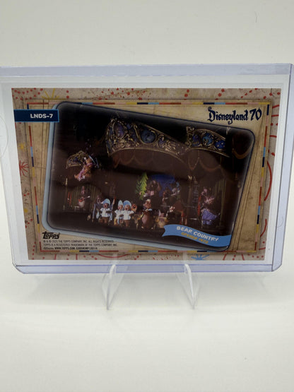 2025 Topps Disneyland 70th Anniversary Bayou Country Lands LNDS-7 Rainbow Foil