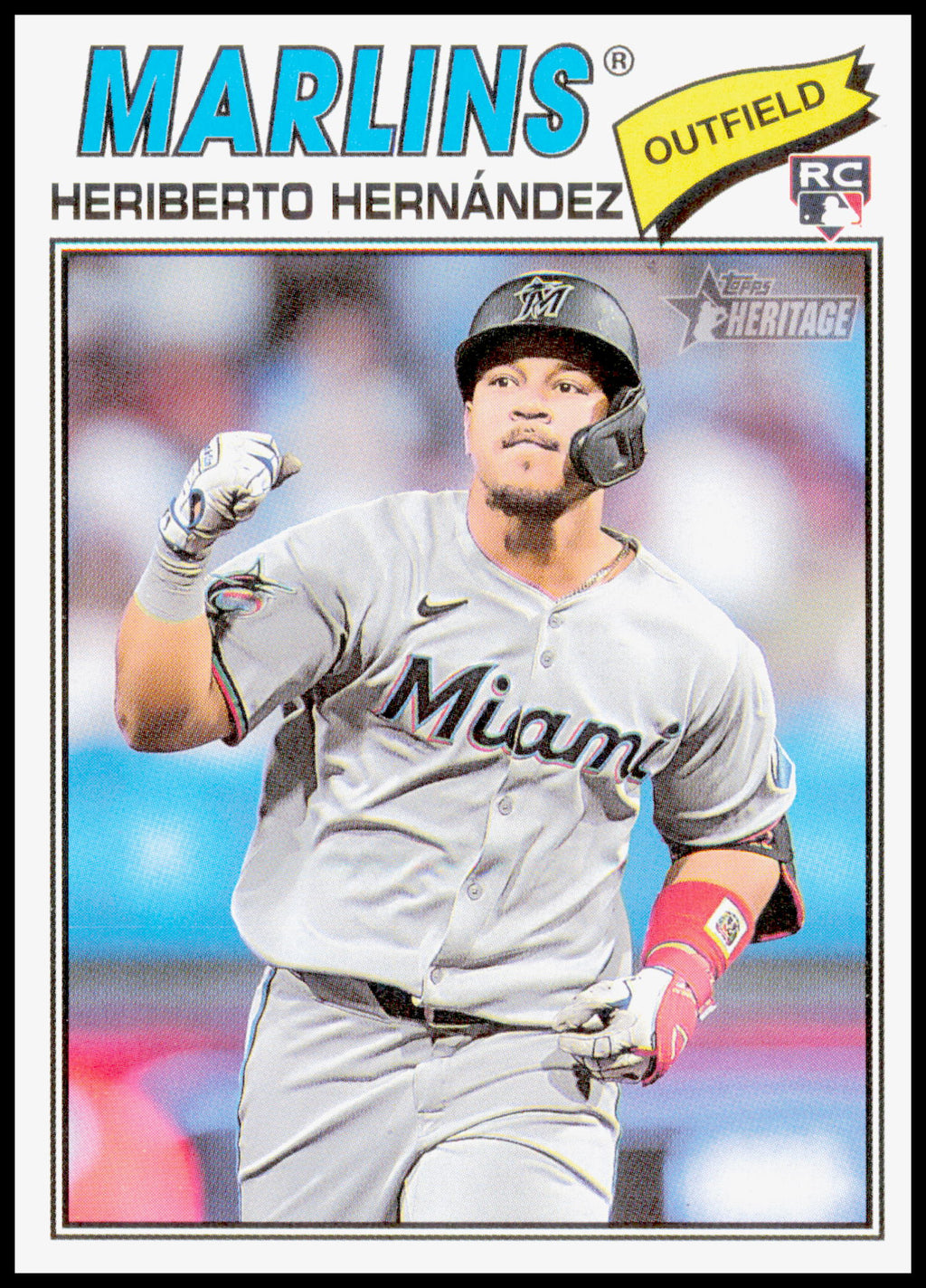 2026 Topps Heritage Heriberto Hernández Rookie Card
