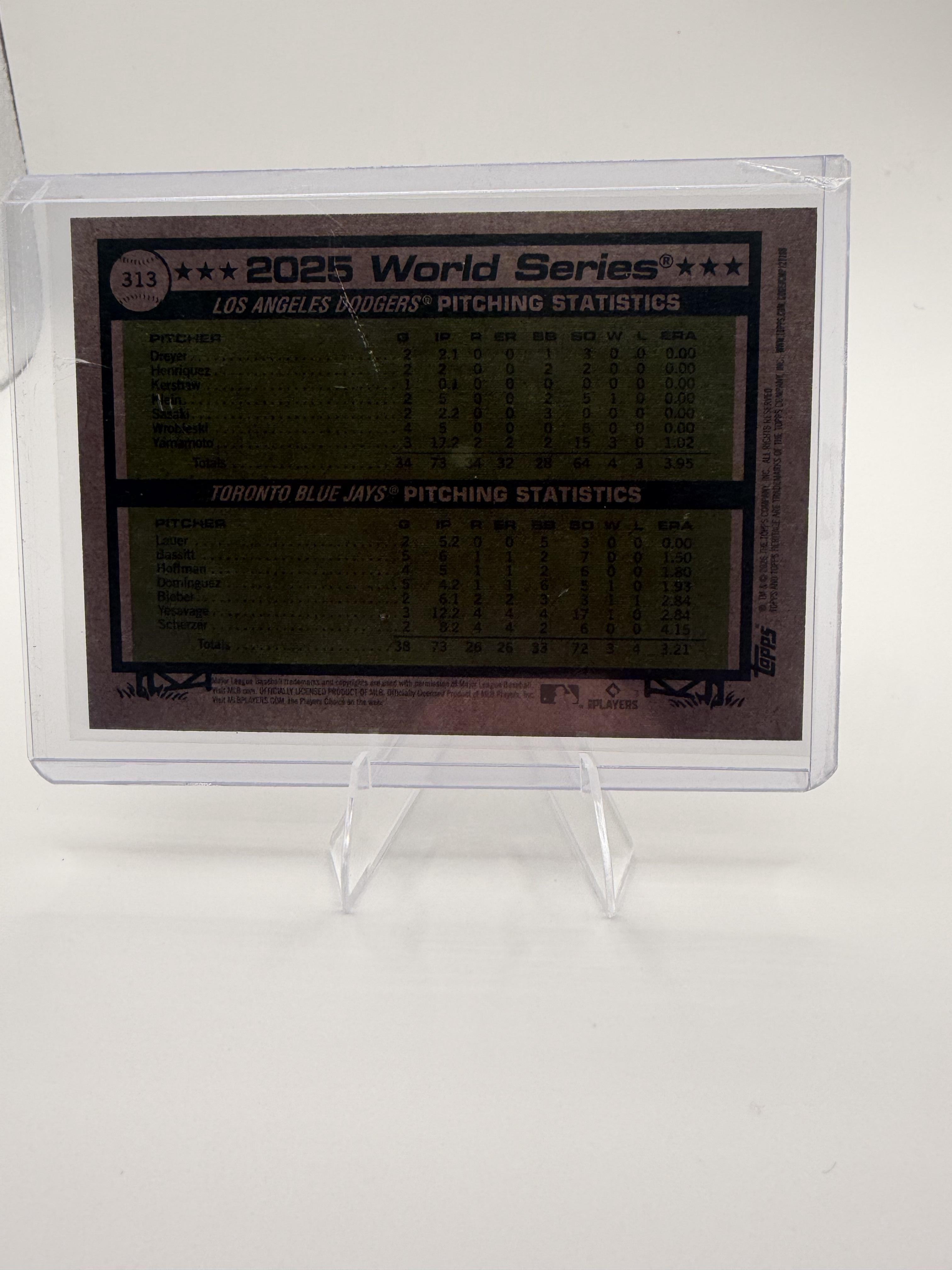 2026 Topps Heritage Yoshinobu Yamamoto World Series Green Border Parallel #313