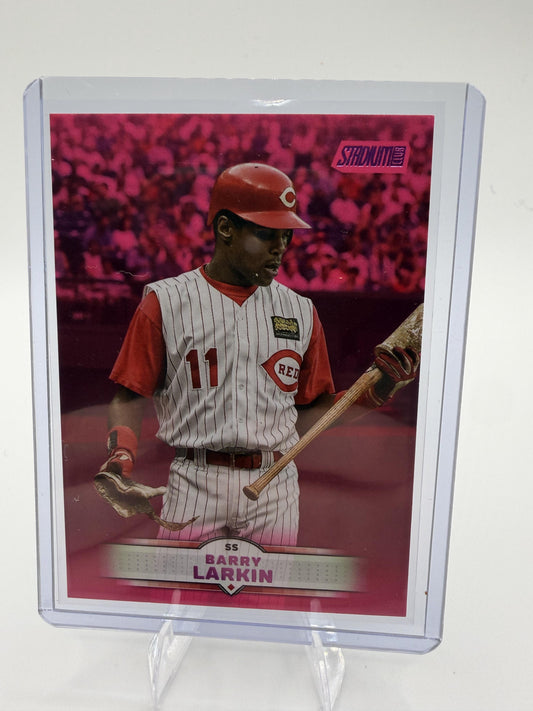 2025 Topps Stadium Club Barry Larkin #27 Pink Foil Parallel Cincinnati Reds HOF