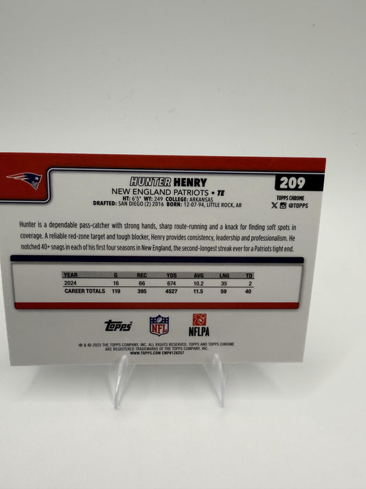 2025 Topps Chrome Hunter Henry #209 New England Patriots TE