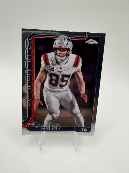 2025 Topps Chrome Hunter Henry #209 New England Patriots TE