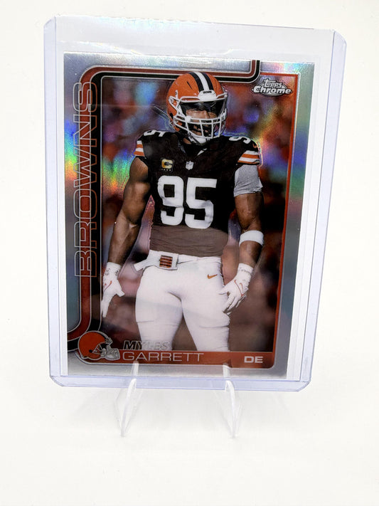 2025 Topps Chrome - Topps Refractor Myles Garrett Card Cleveland Browns #70