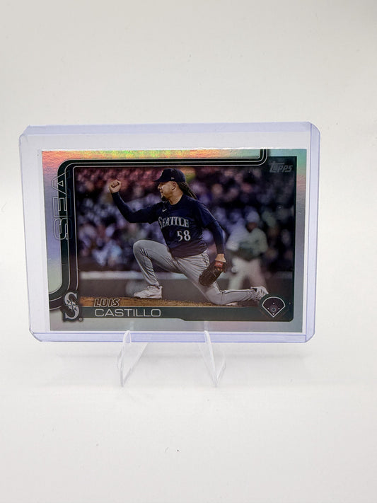 2025 Topps Luis Castillo Card Topps Foil Pattern Seattle Mariners #73