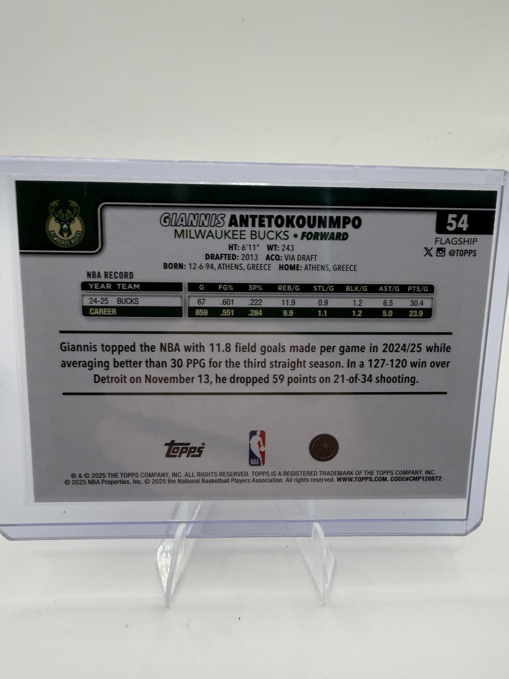 2025-26 Topps Giannis Antetokounmpo Card Milwaukee Bucks #54