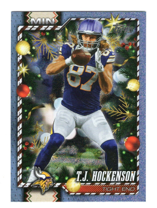 2026 Topps Holiday Football T.J. Hockenson Light Blue White Glitter #147 Vikings